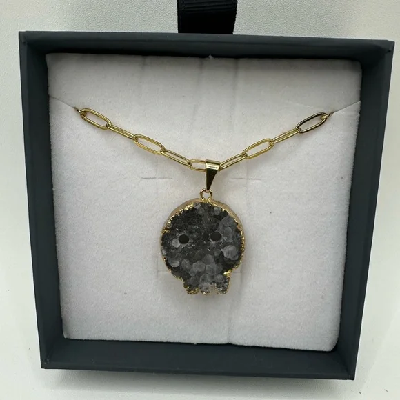 Druzy Amethyst Skull Pendant with Gold Plated Siding on Stainless Steel Chain - Picture 8 of 9